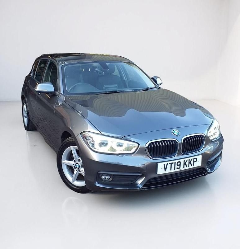 Used BMW 116 Comfort Edition 116 HP (85 kW) 2019 Grey Hatchback