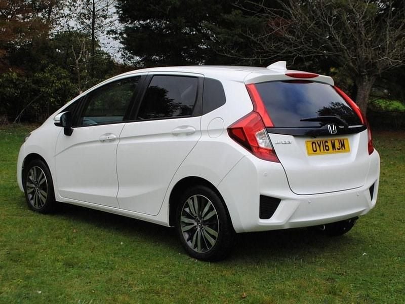 Used Honda Jazz EX 102 HP (75 kW) 2016 White Hatchback