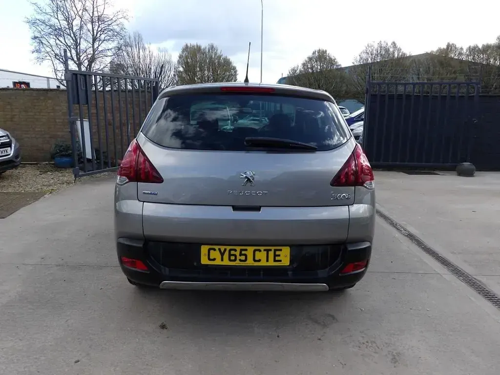 Used Peugeot 3008 Active 120 HP (88 kW) 2015 Grey Estate