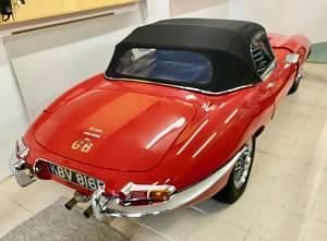Used Jaguar E-Type 269 HP (197 kW) 1967 Others Cabriolet