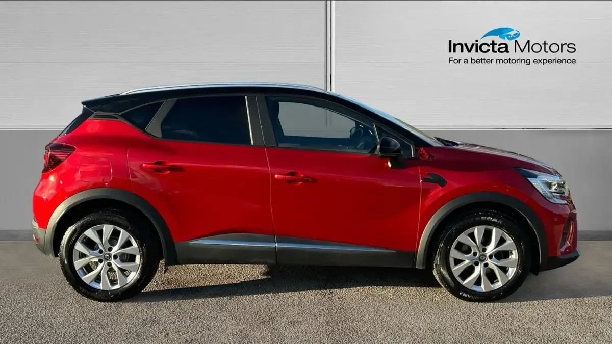 Second-hand Renault Captur Iconic 130 CP (95 kW) 2020 Roșu SUV