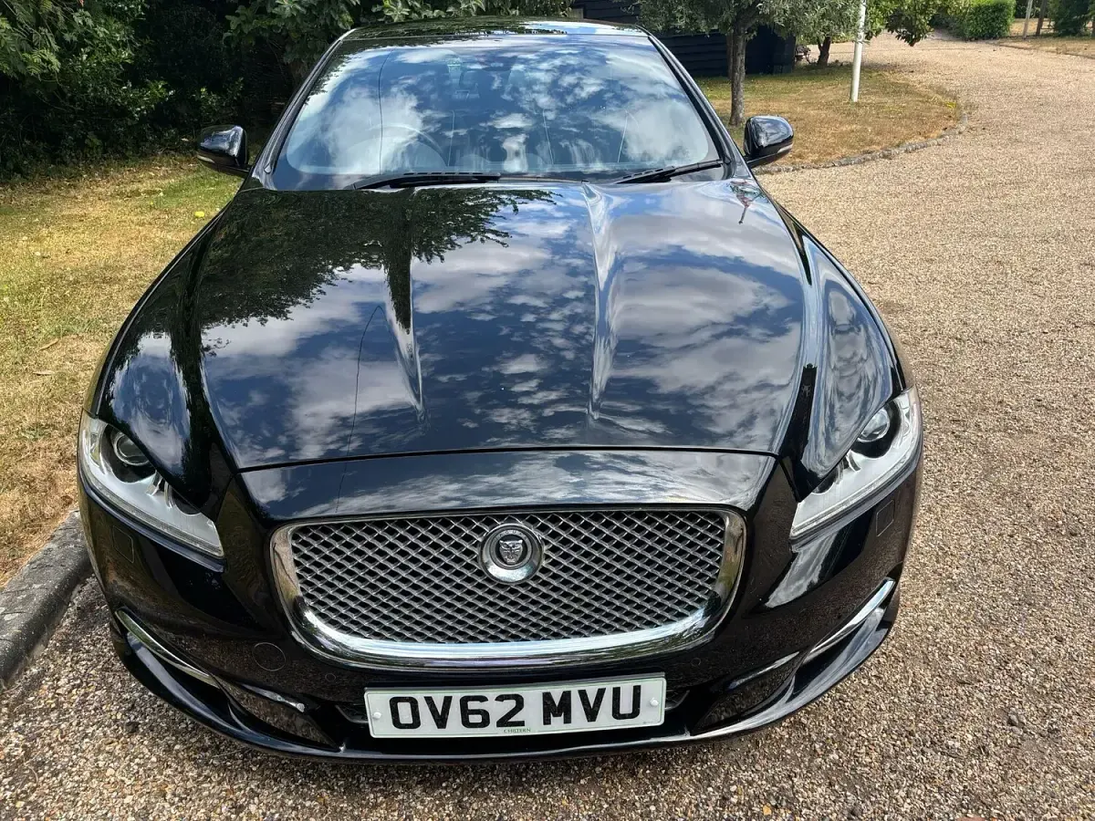 Used Jaguar XJ Portfolio 340 HP (250 kW) 2012 Black Sedan