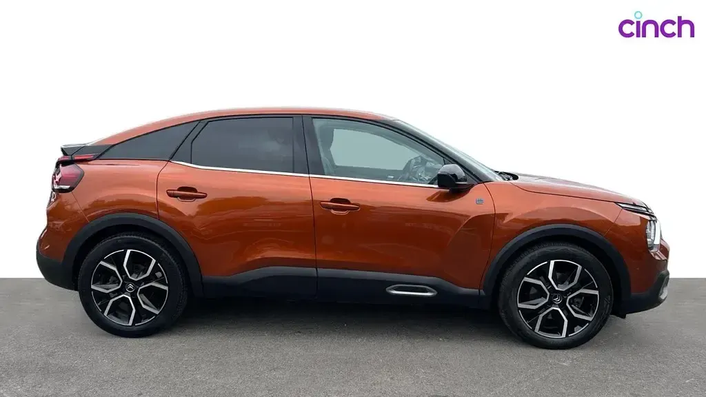 Used Citroën e-C4 Shine 2023 Coupe