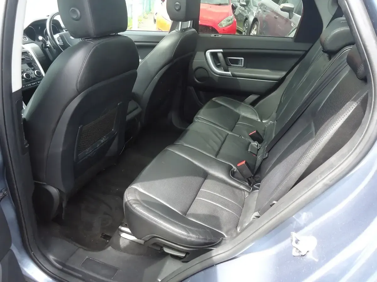 Used Land Rover Discovery Sport HSE 180 HP (132 kW) 2018 Blue SUV