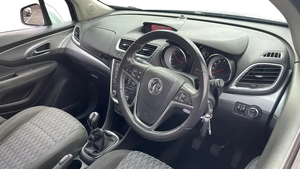 Used Vauxhall Mokka 136 HP (100 kW) 2016 Silver SUV