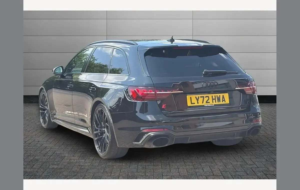Used Audi RS4 Design 450 HP (330 kW) 2023 Black Estate