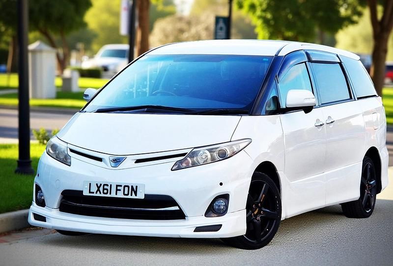 Used Toyota Estima Play 2012 White MPV