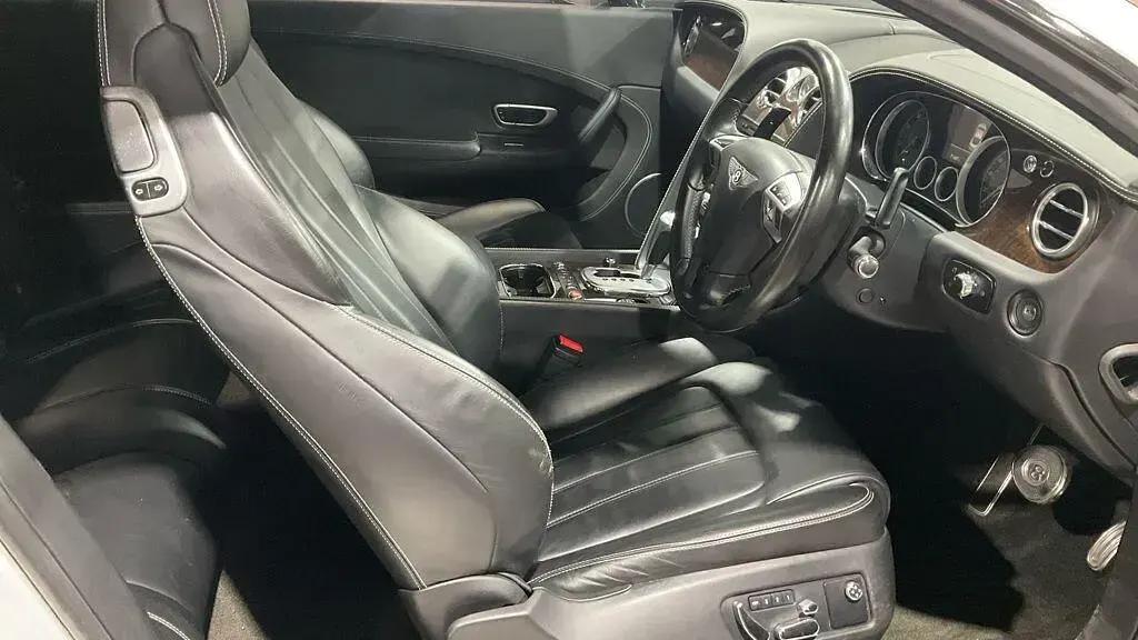 Used Bentley Continental 507 HP (372 kW) 2012 Black Coupe