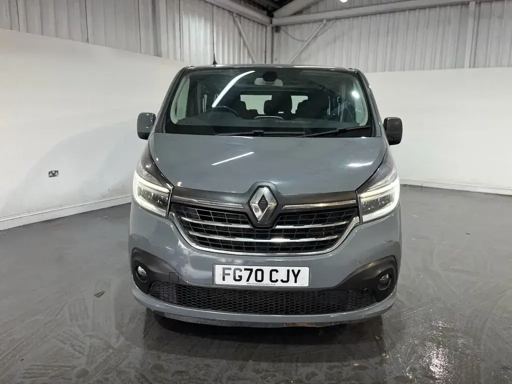 Used Renault Trafic 120 HP (88 kW) 2020 Grey MPV
