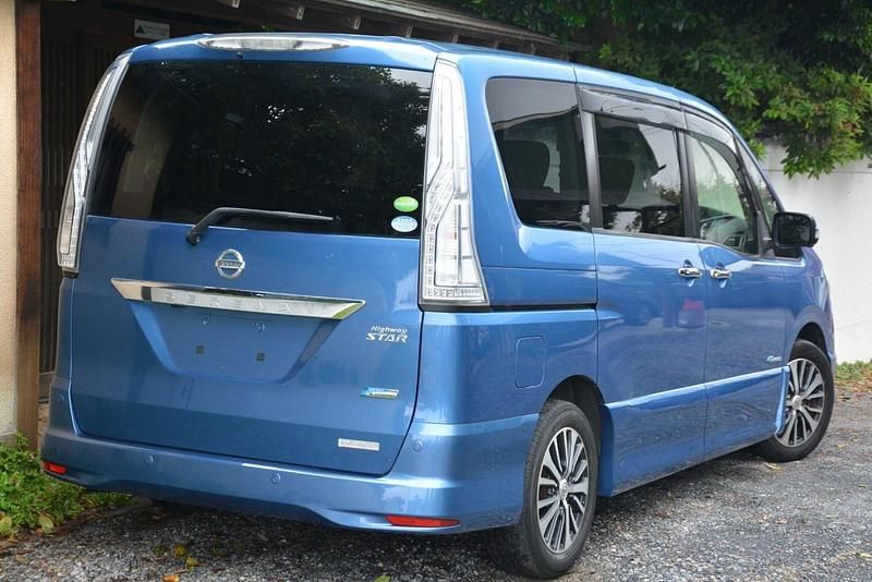 Usado Nissan Serena 360º 2015 Azul
