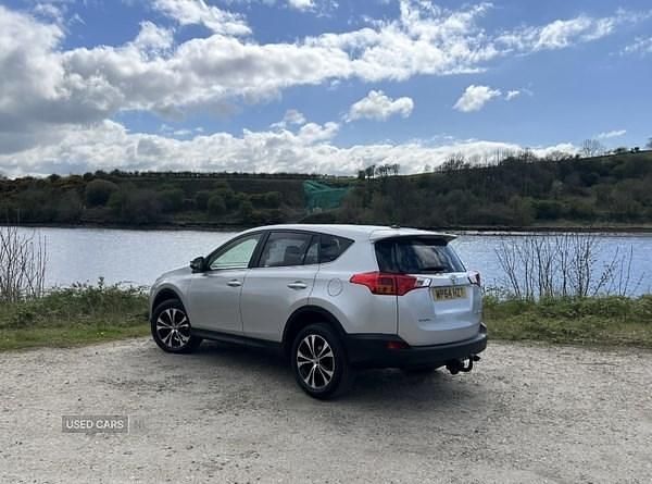 Used Toyota RAV4 124 HP (91 kW) 2015 Silver SUV