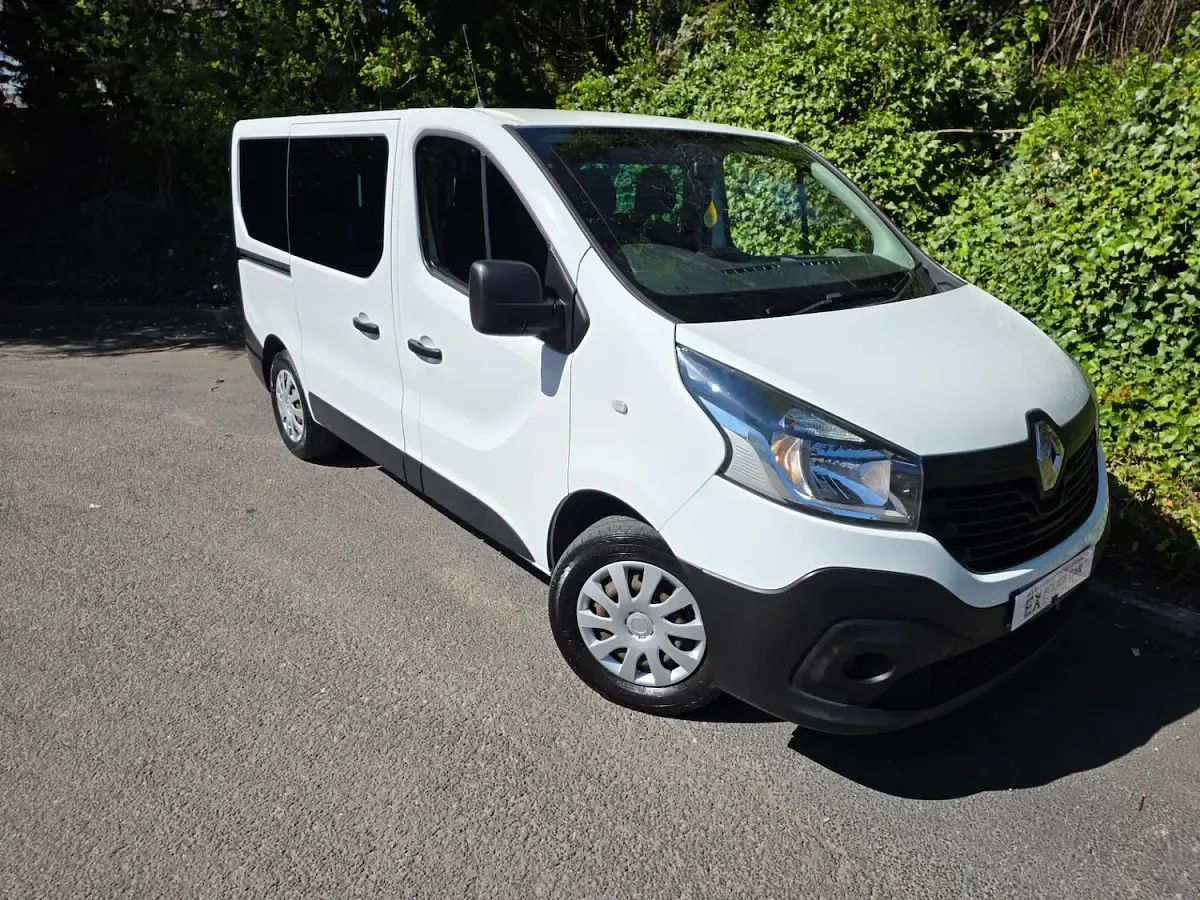 Used Renault Trafic Business 2018 White MPV
