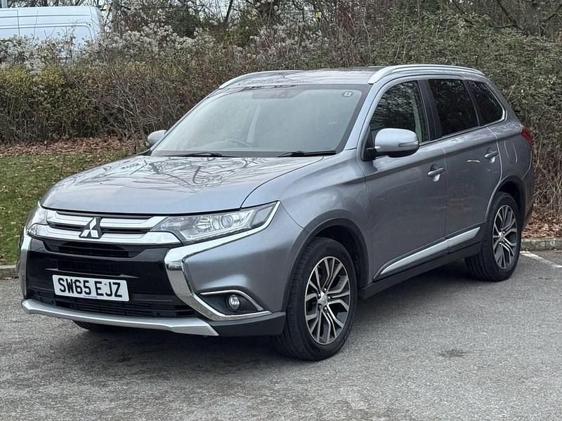 Grey Used 2015 Mitsubishi Outlander SUV | £8,100 (Fair price) - Image 1/4
