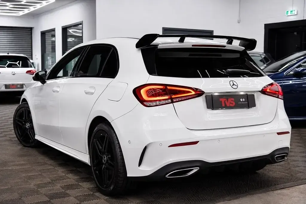 Used Mercedes A180 AMG Line Premium 116 HP (85 kW) 2019 White Hatchback
