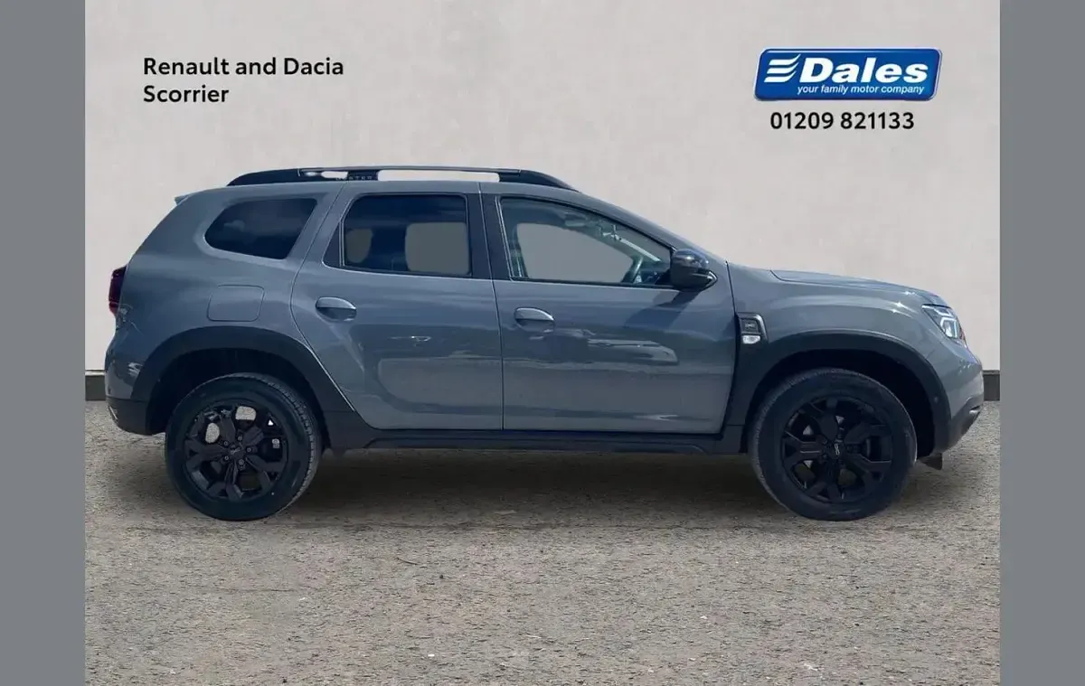 Used Dacia Duster Extreme 150 HP (110 kW) 2023 Grey SUV