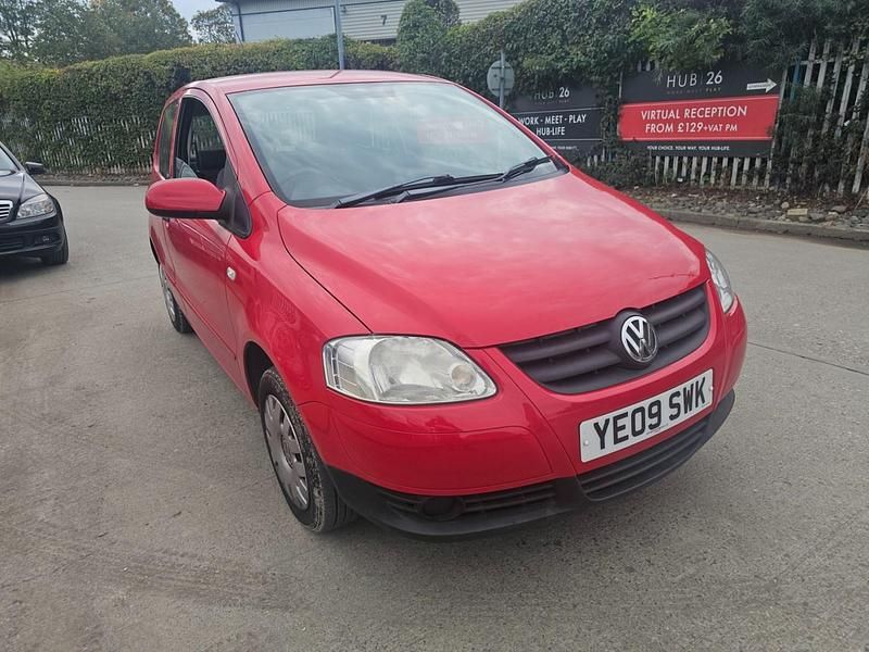 Red Used 2009 VW Fox Hatchback | £990 (Super price) - Image 1/4