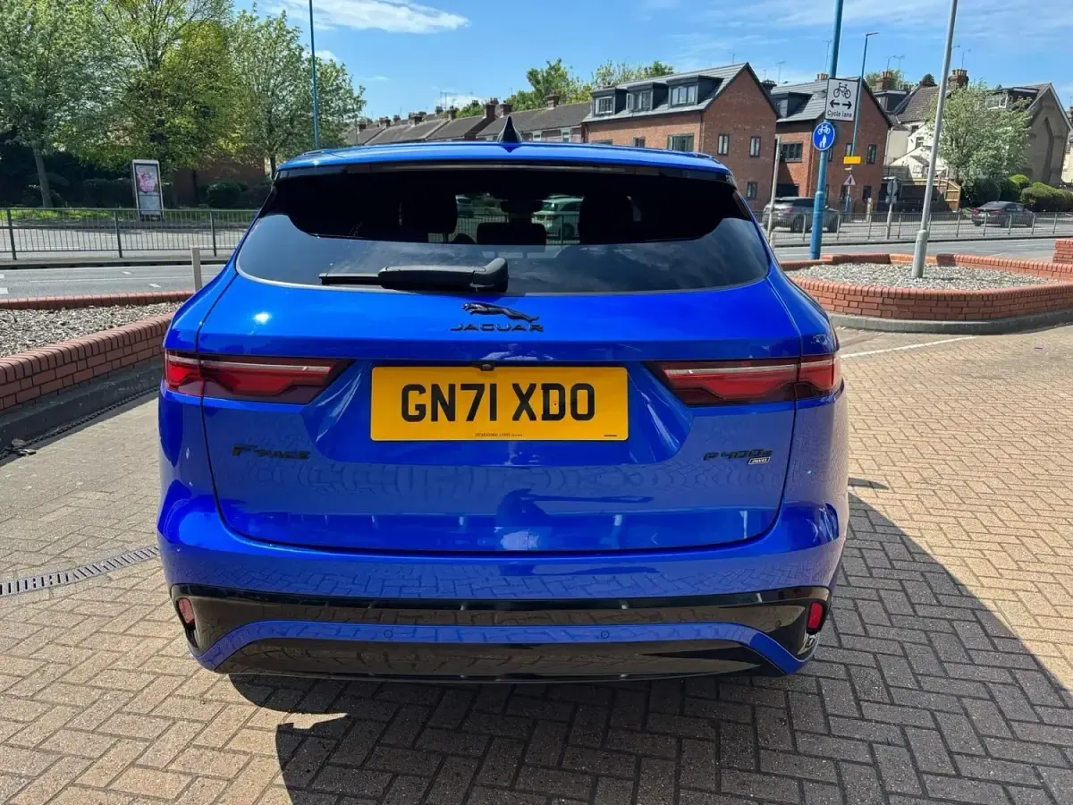Second-hand Jaguar F-Pace R-Dynamic 404 CP (297 kW) 2021 SUV