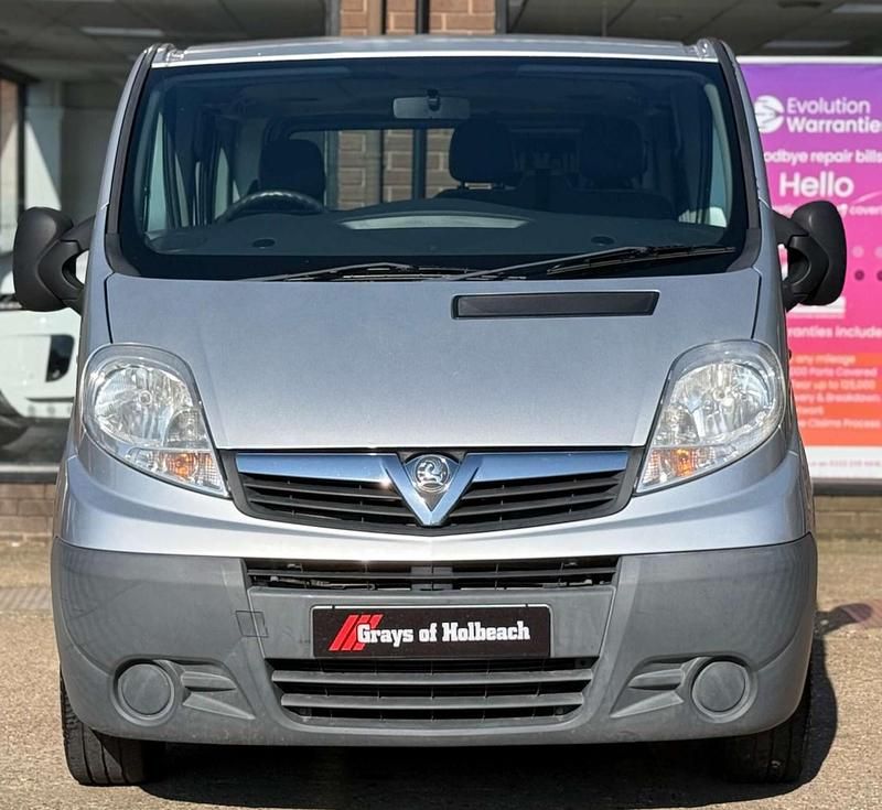 Used Vauxhall Vivaro 90 HP (66 kW) 2013 Silver MPV