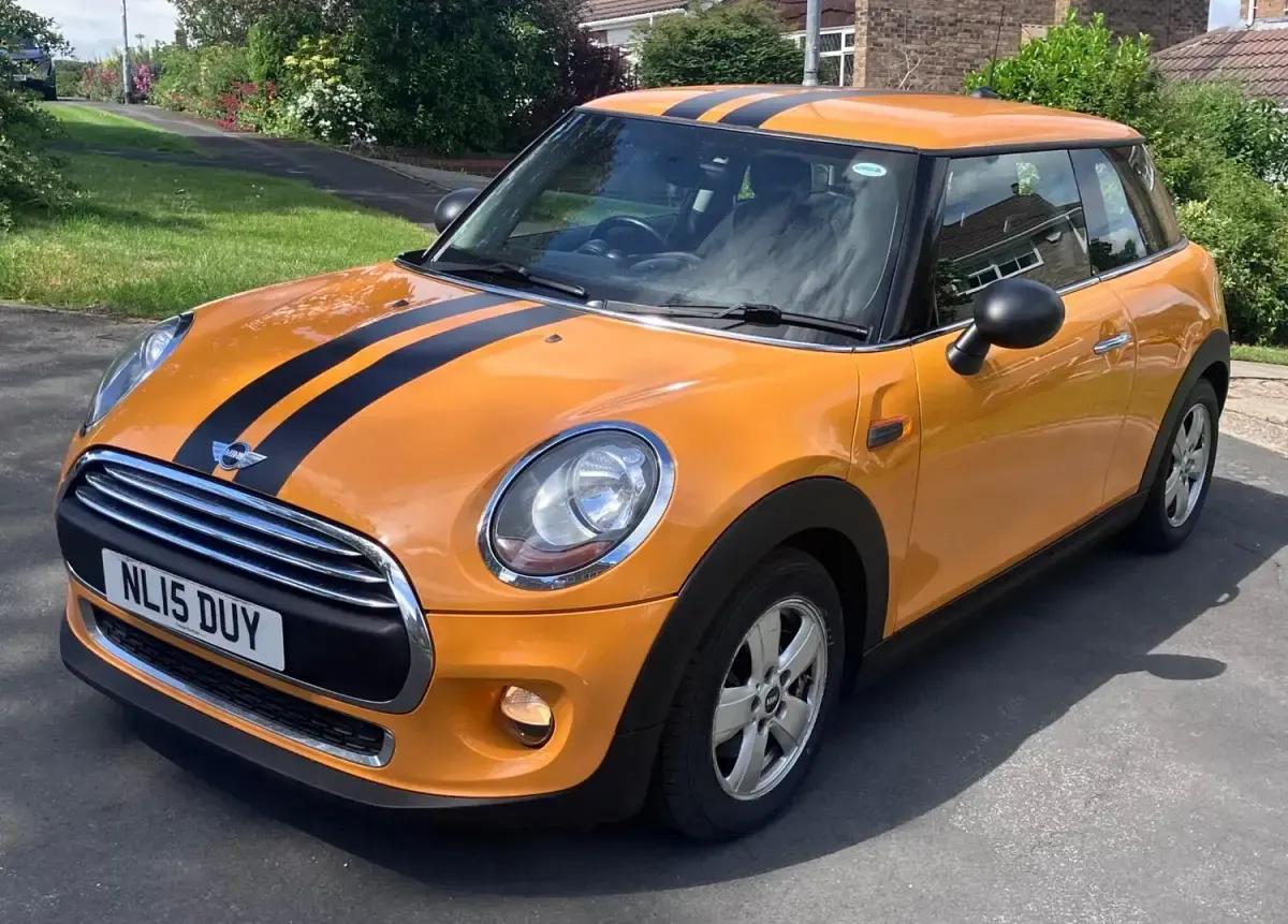 Used Mini ONE Hatch 102 HP (75 kW) 2015 Orange Hatchback