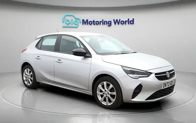 Begagnad Vauxhall Corsa Design Edition 75 HK (55 kW) 2022 Grå Halvkombi