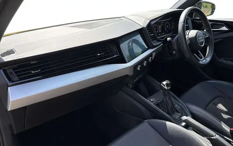 Used Audi A1 Sportback S-Line 150 HP (110 kW) 2019 Yellow Hatchback