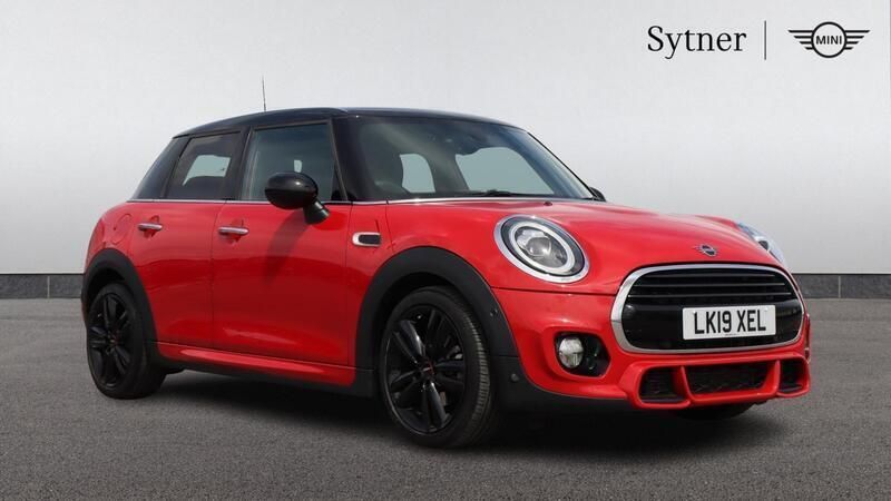 Red Used 2019 Mini Cooper Hatch Hatchback | £18,750 (A bit pricey) - Image 1/4
