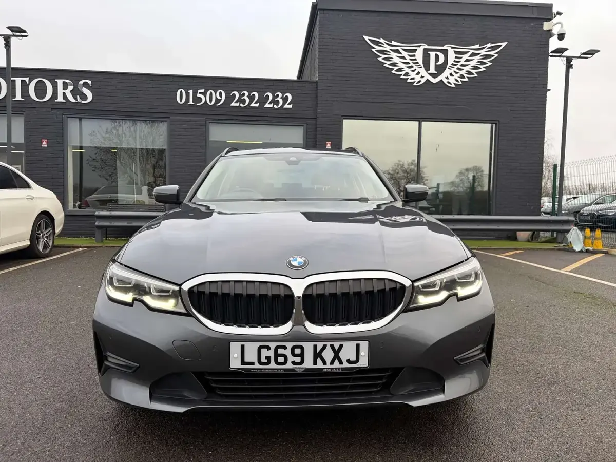 Used BMW 320 Comfort Edition 2019 Grey Estate