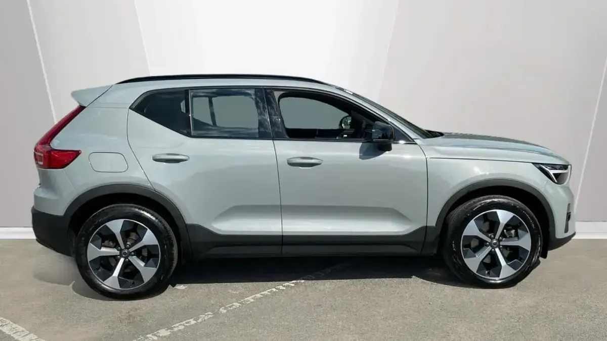 Used Volvo XC40 Plus 163 HP (119 kW) 2024 Grey SUV