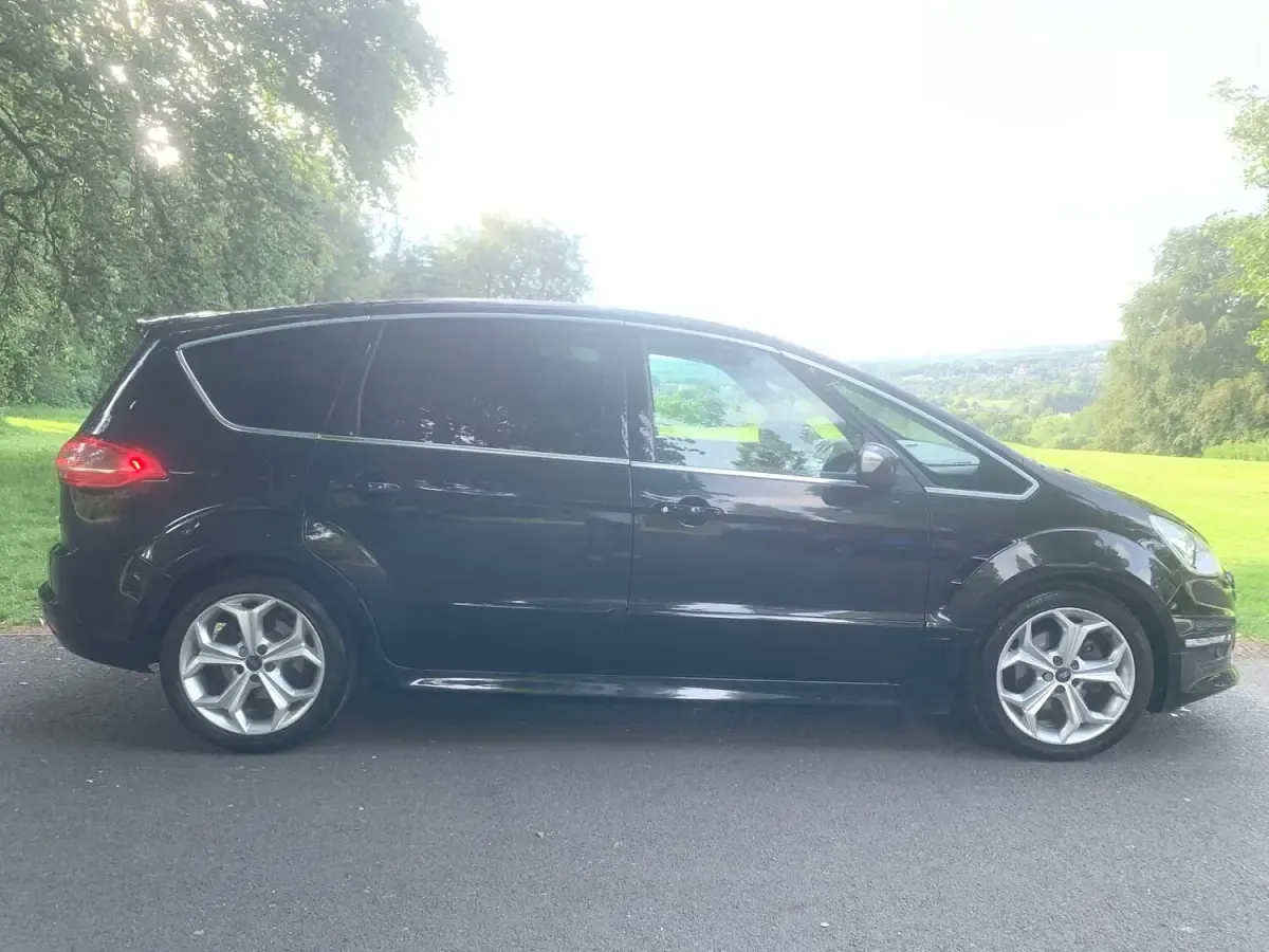 Used Ford S-MAX Titanium X 163 HP (119 kW) 2013 Black MPV