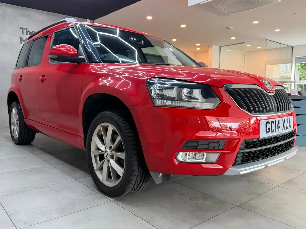 Used Skoda Yeti SE 105 HP (77 kW) 2014 Red SUV