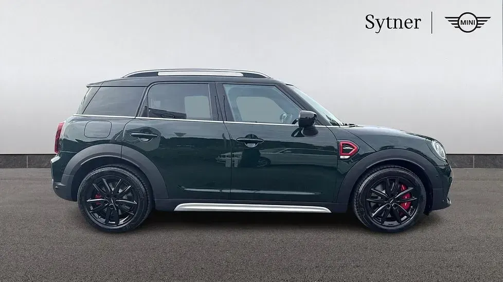 Used Mini John Cooper Works Countryman 302 HP (222 kW) 2024 Green SUV