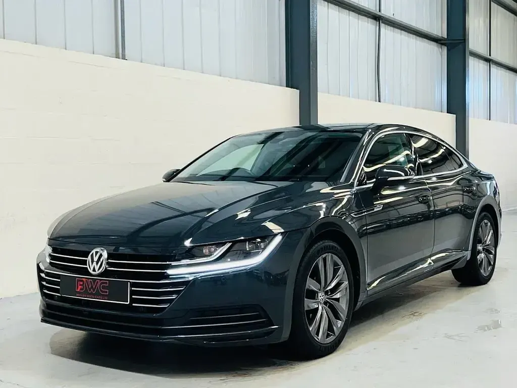 Used VW Arteon SE 190 HP (139 kW) 2019 Grey Hatchback