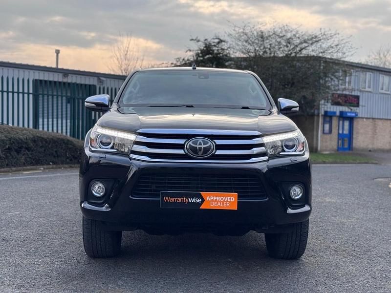 Used Toyota HiLux 2017 Black Pickup