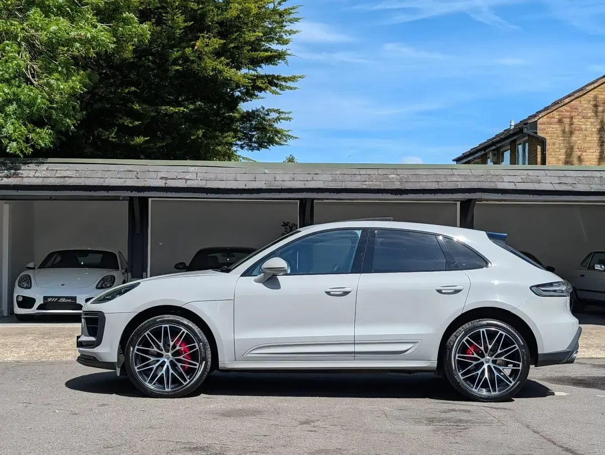 Used Porsche Macan 380 HP (279 kW) 2023 Grey SUV