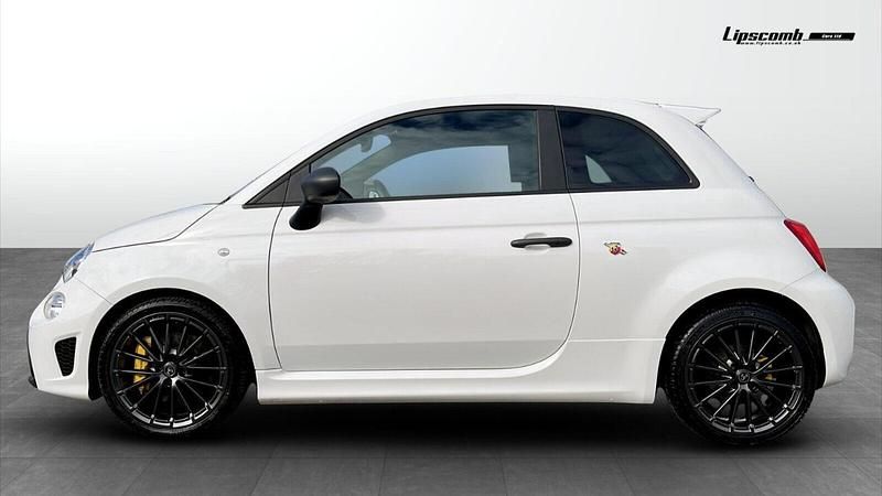 Used Abarth 695 180 HP (132 kW) 2024 White Hatchback