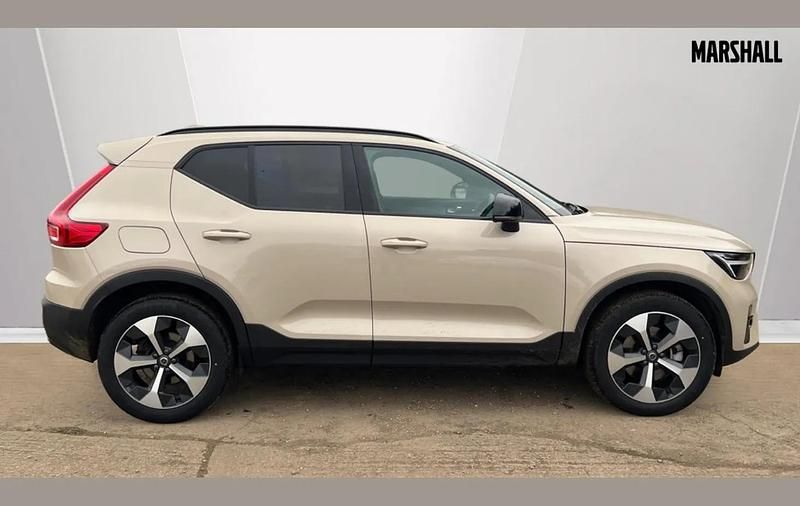 Usado Volvo XC40 Plus 161 HP (118 kW) 2025 Other SUV