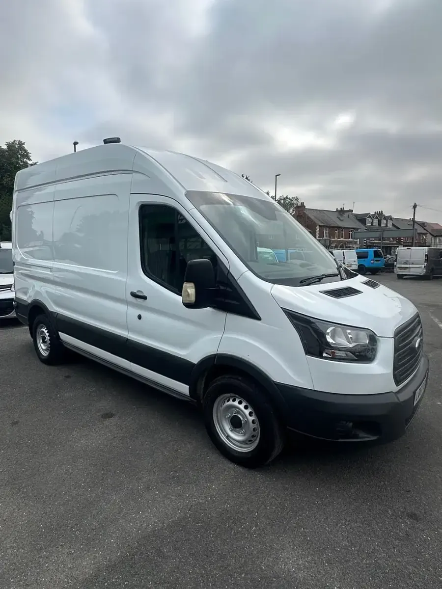 Used Ford Transit 130 HP (95 kW) 2018 White Van