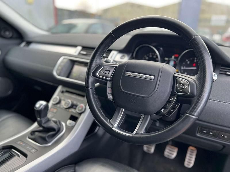 Used Land Rover Range Rover evoque HSE Dynamic 180 HP (132 kW) 2016 Black Estate