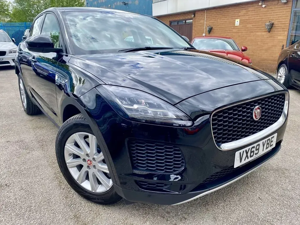 Usado Jaguar E-Pace S 249 HP (183 kW) 2019 Preto SUV