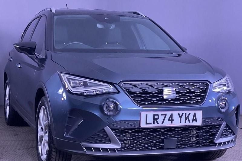 Grey Used 2024 Seat Arona FR SUV | £15,999 (Good price) - Image 1/1