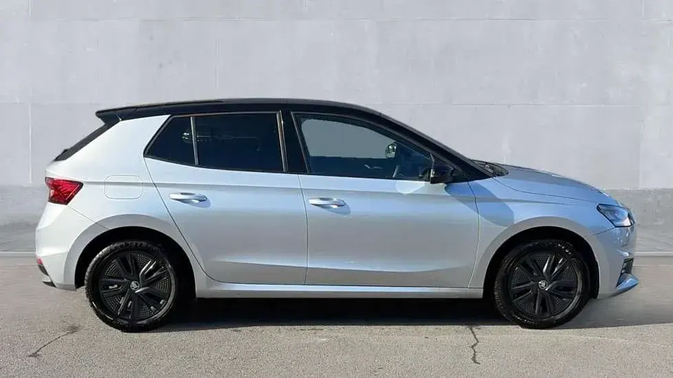 Used Skoda Fabia Colour Edition 79 HP (58 kW) 2024 Silver Hatchback