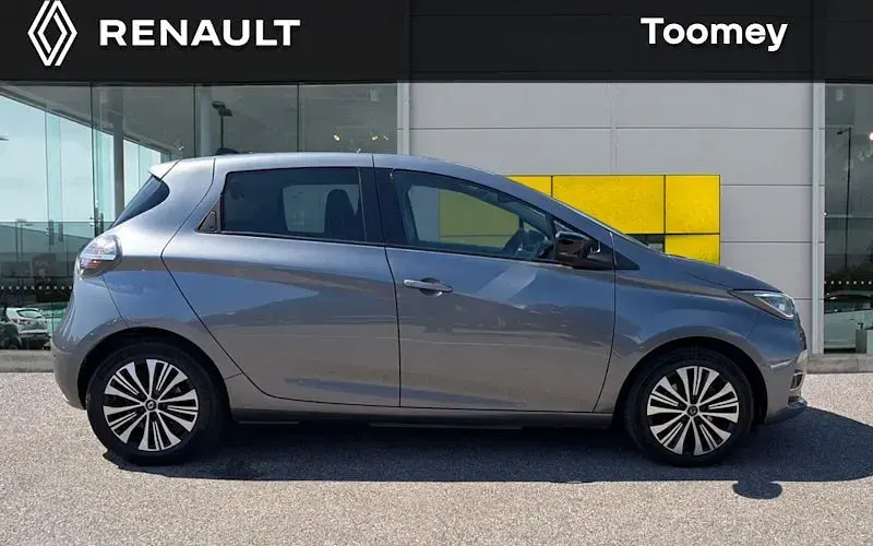 Used Renault Zoe Techno 100 kW (136 HP) 2024 Hatchback
