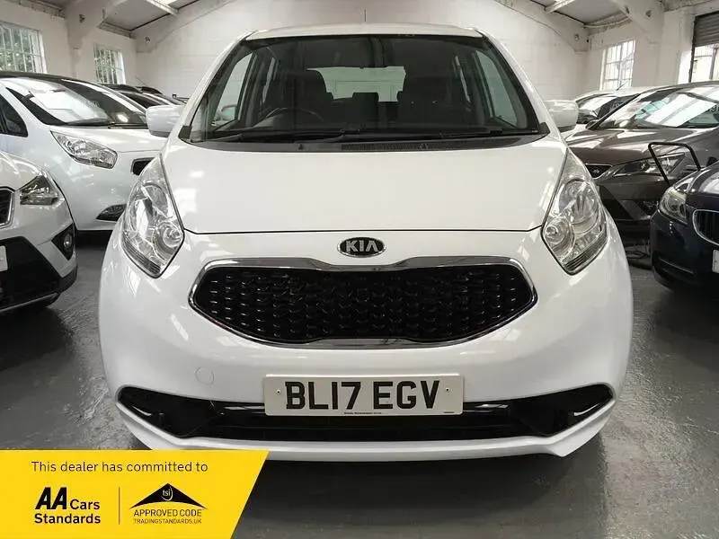 Used Kia Venga 90 HP (66 kW) 2017 White Hatchback