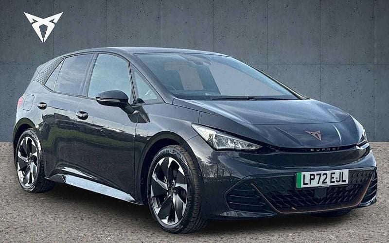 Begagnad Cupra Born e-Boost 169 kW (230 HK) 2023 Grå Halvkombi