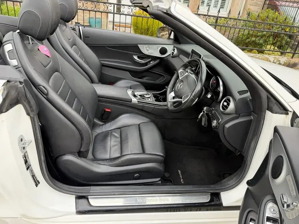 Used Mercedes C220 AMG line 170 HP (125 kW) 2017 White Cabriolet