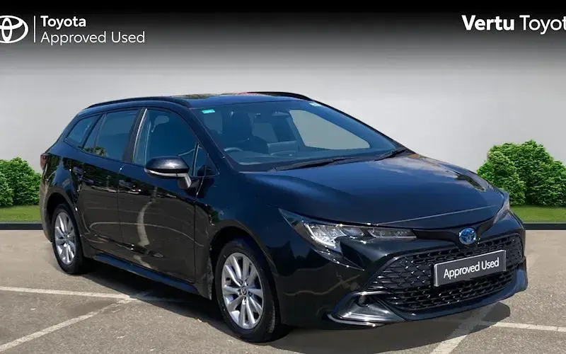 Used Toyota Corolla 140 HP (102 kW) 2025 Estate