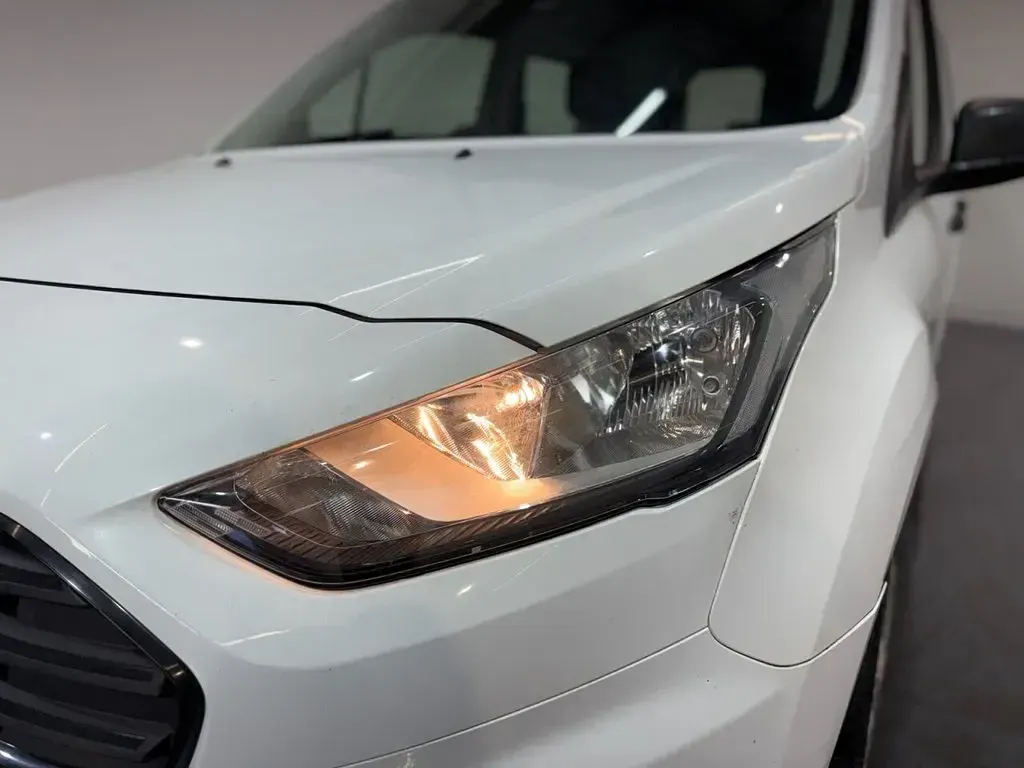 Used Ford Transit Trend 100 HP (73 kW) 2021 White Van
