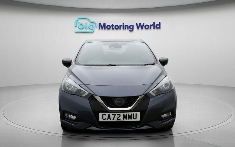 Usado Nissan Micra S 92 HP (67 kW) 2022 Cinzento Citadino