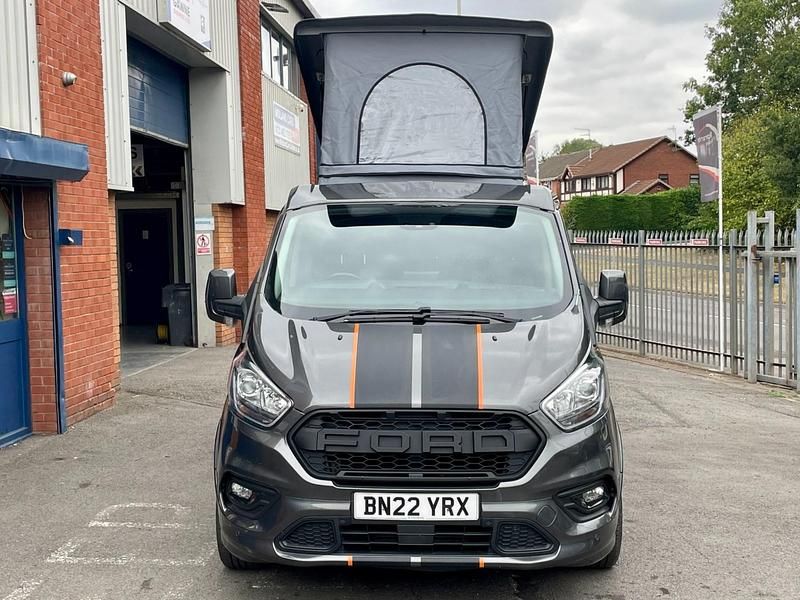 Begagnad Ford Transit Custom Sport 185 HK (136 kW) 2022 Grå Minibuss