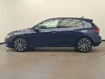 Begagnad VW Golf VIII Edition 150 HK (110 kW) 2023 Blå Halvkombi